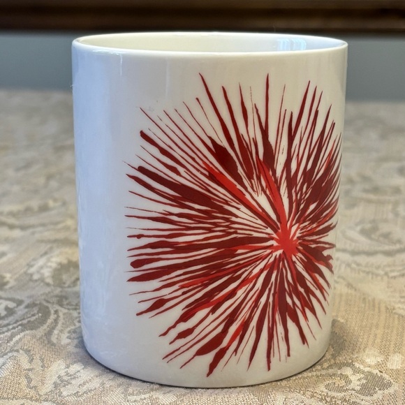 STARBUCKS 2014 Starburst Red/White Christmas 12 oz mug-Excellent Used Condition - Picture 6 of 12